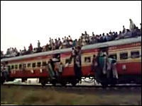 インド　れっしゃ　乗車率　乗りすぎ　列車