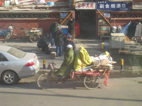 見てるだけで寒い　中国人の装い in 中国北京1