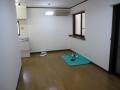 東京都清瀬市　中古一戸建て空き室全体ハウスクリーニング　リビング・ダイニングクリーニング　作業風景　１