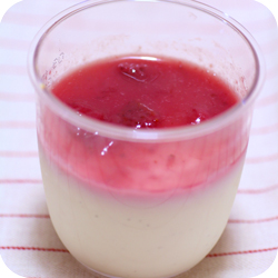 pastel 北海道練乳のイチゴミルク