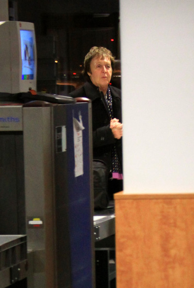 Paul McCartney - Berlin Airport 2009.12.4