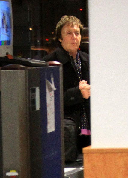 Paul McCartney - Berlin Airport 2009.12.4